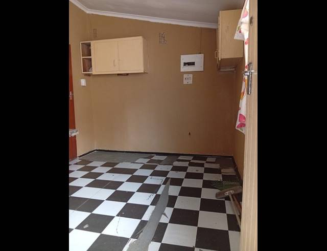 2 BEDROOM HOUSE FOR SALE IN NORTHDALE